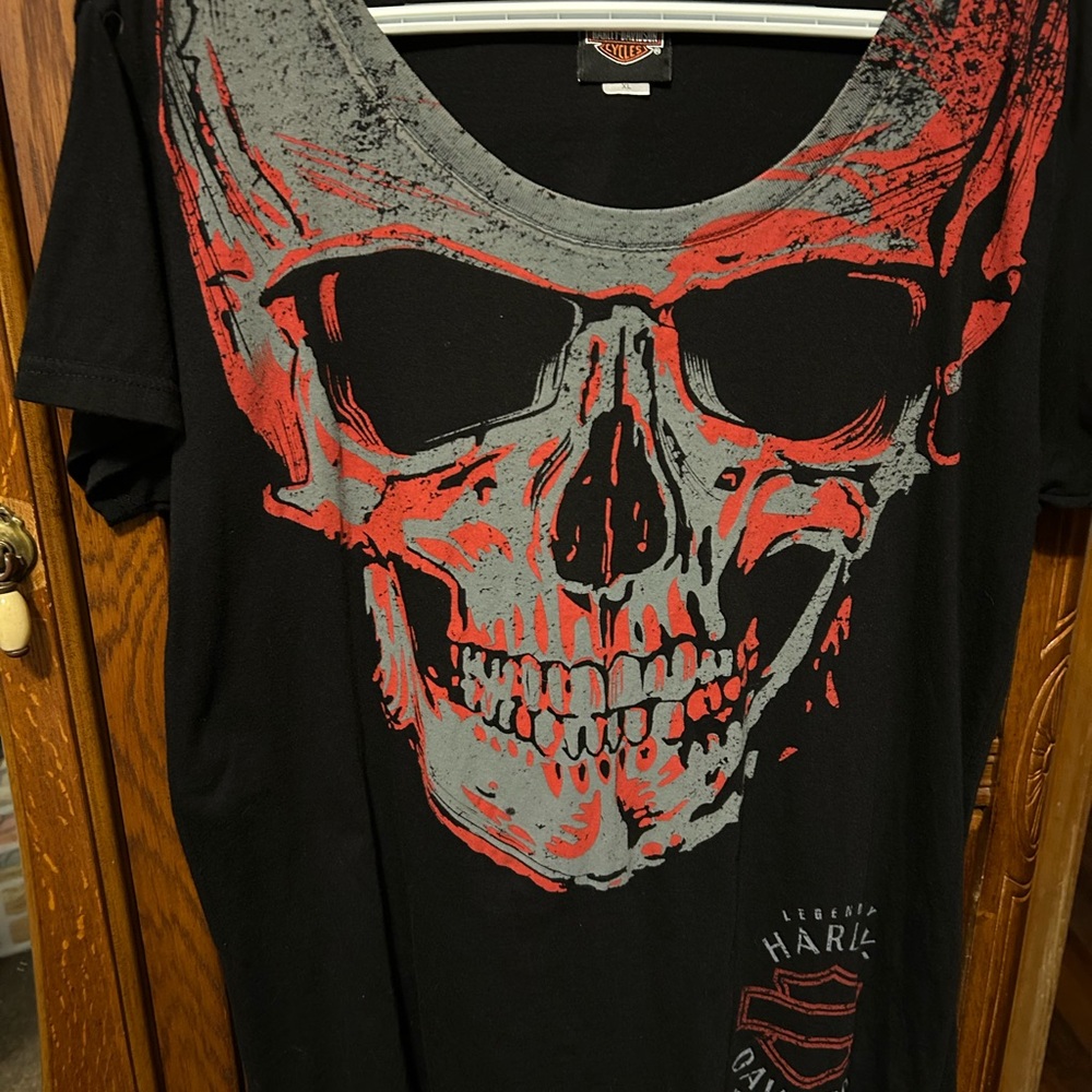 Harley-Davidson Black and Red Skull Tee